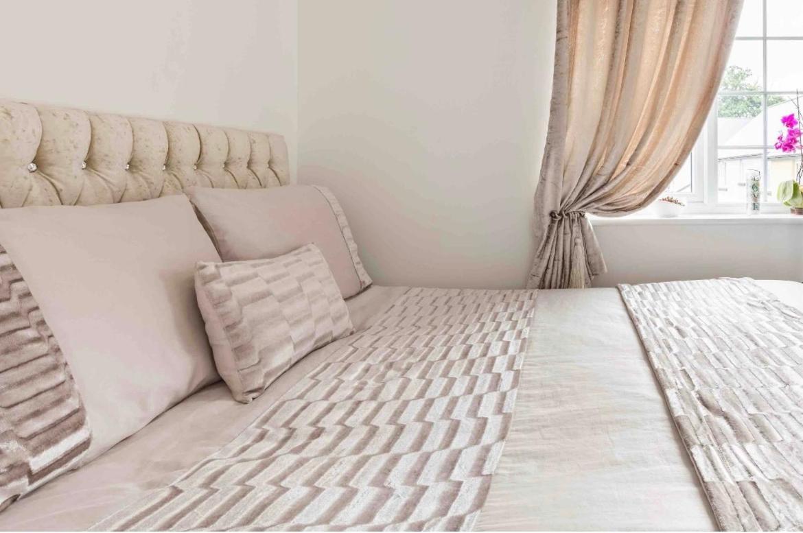 Fullers Modern And Stylish Room Chudleigh ภายนอก รูปภาพ